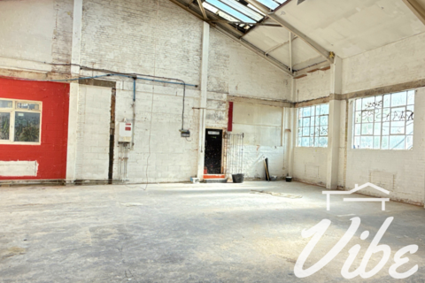 Industrial unit to rent, Stour Road, London E3