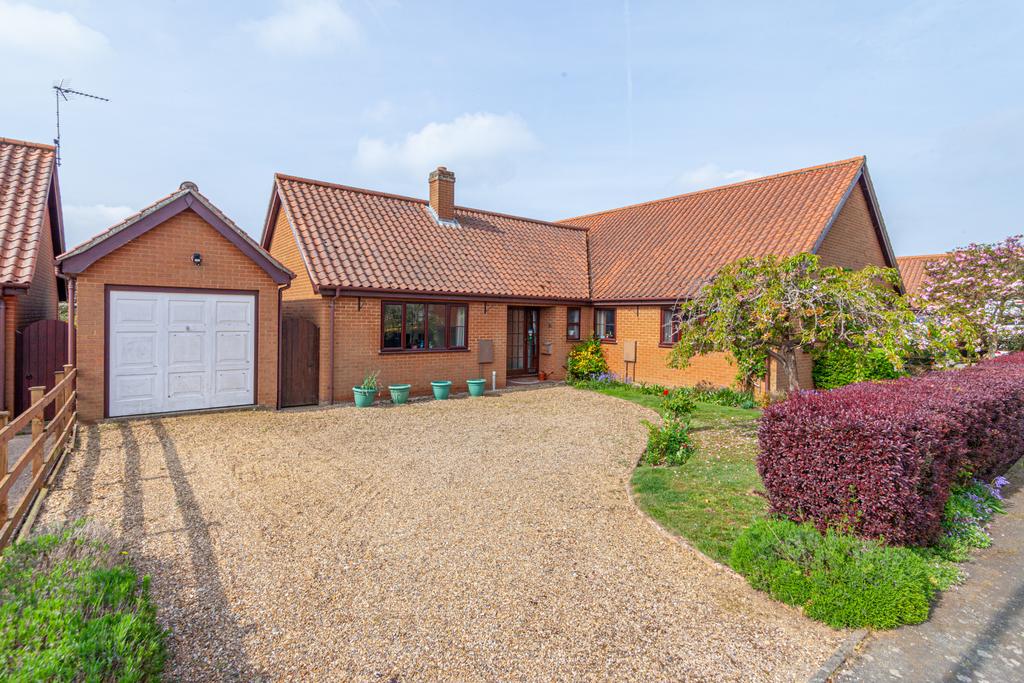 4 Bedroom Detached Bungalow For Sale
