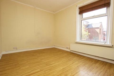 48 Lyndhurst Road, Darwen, BB3 1HX