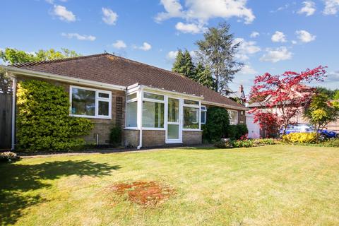 Ferndale Furzefield Road, East Grinstead, RH19 2EF
