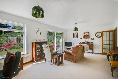 Ferndale Furzefield Road, East Grinstead, RH19 2EF