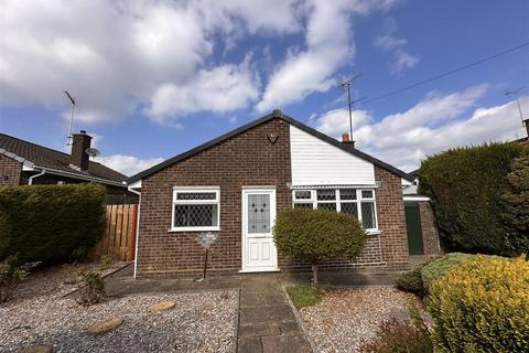 2 bedroom detached bungalow to rent, Wedgwood Road, Cheadle