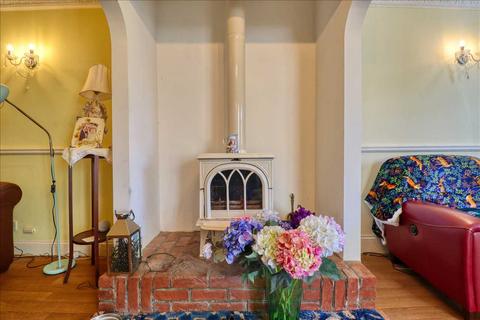 2 bedroom detached house for sale, Frinton CO13