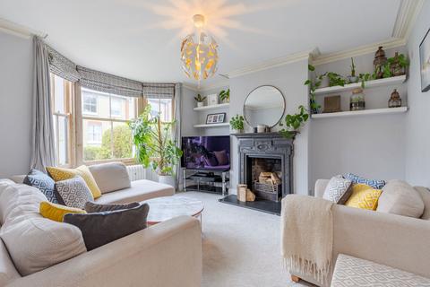 4 bedroom terraced house for sale, Denzil Road, Guildford, GU2
