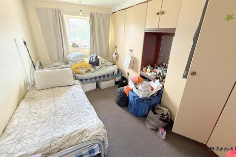 3 bedroom maisonette for sale, Chadwell Avenue, Cheshunt