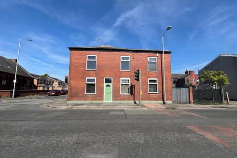 2 bedroom house for sale, Moorside Street, Droylsden M43