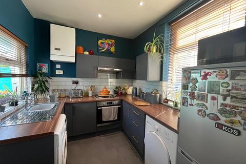 2 bedroom house for sale, Moorside Street, Droylsden M43