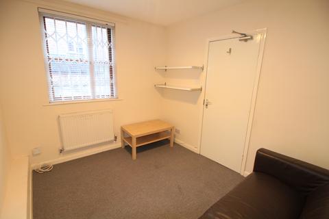 6 bedroom house share to rent, (COPY of) North Sherwood Street, Nottingham NG1