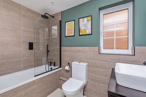 14 Columbine Way, Littlehampton, BN17 6UX