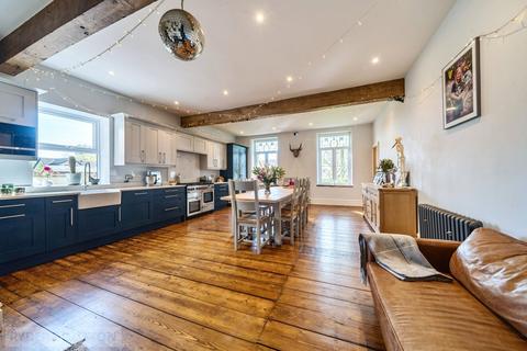 4 bedroom semi-detached house for sale, Sheffield Road, Glossop, Derbyshire, SK13