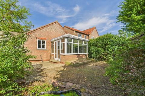 2 bedroom detached bungalow for sale, Reynard Close, Hutton Cranswick, YO25 9PG
