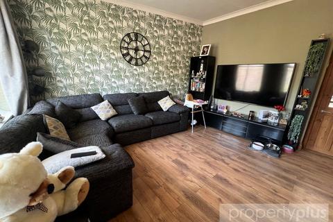 5 Brynheulog Terrace, Tylorstown, Ferndale, CF43 3DW