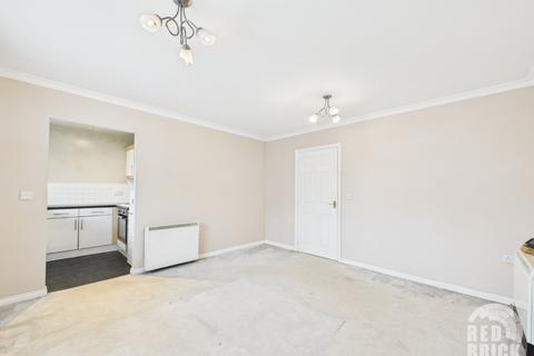 2 bedroom flat to rent, Alverley Road, Coventry, CV6