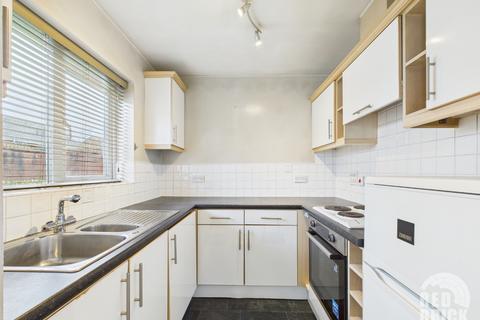 2 bedroom flat to rent, Alverley Road, Coventry, CV6