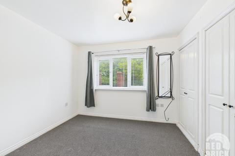 2 bedroom flat to rent, Alverley Road, Coventry, CV6