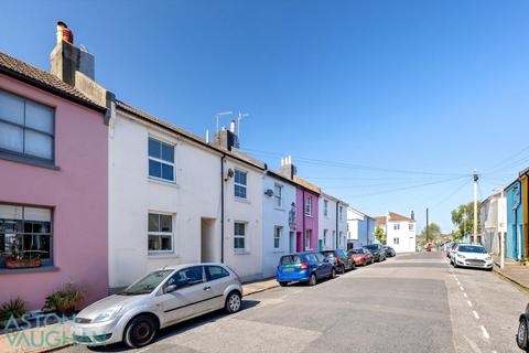 8 bedroom terraced house to rent - Grove Street, Brighton BN2