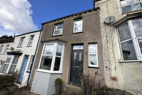 3 bedroom terraced house to rent, Penllys Terrace, Bangor, LL57