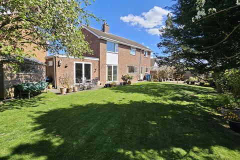 5 bedroom detached house for sale, Fields Drive, Aslockton