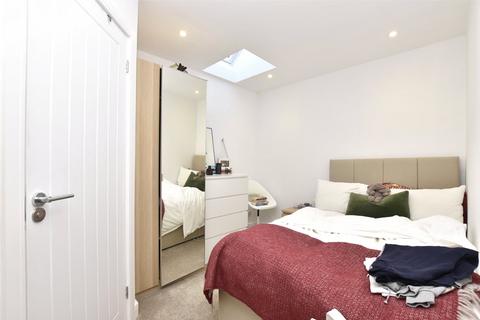 1 bedroom detached house to rent, Frome Road, Somerset BA2