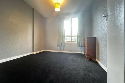 2 bedroom flat to rent, Essex Close, Newcastle upon Tyne NE4