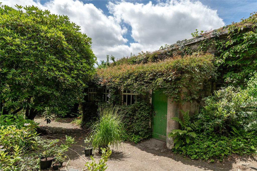 Outbuilding