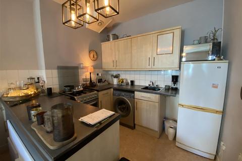 1 bedroom flat to rent, Marina, St Leonards-On-Sea