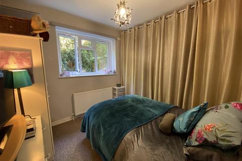 1 bedroom flat to rent, Marina, St Leonards-On-Sea