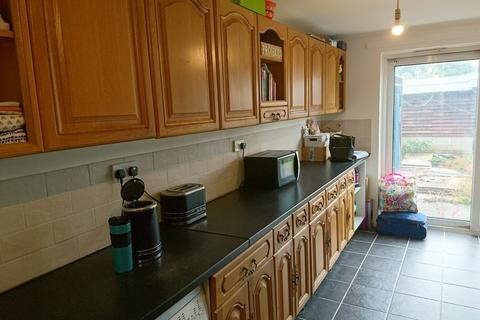 8 Foxglove Close, Edenbridge, TN8 6DJ