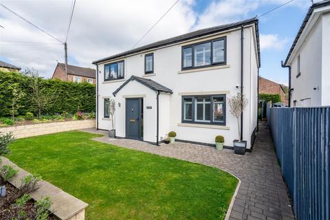 4 bedroom detached house for sale, Billingwood Drive, Rawdon LS19