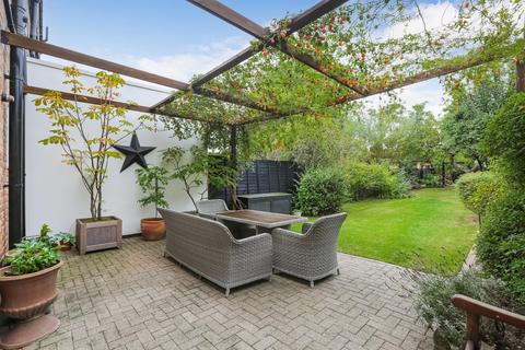 4 bedroom house for sale, Cranston Road, London