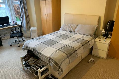 2 bedroom flat to rent, Coniston Avenue, Newcastle upon Tyne NE2
