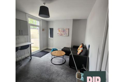 4 bedroom house to rent, Clarence Road, Bristol BS16