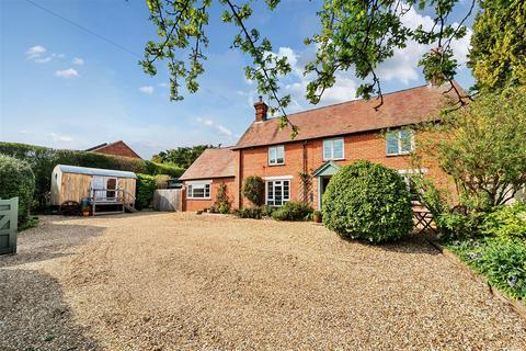 Paynes Farm High Street, Tilshead, Salisbury, SP3 4RZ