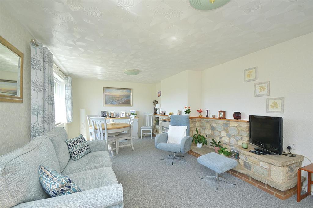 Resized Lounge1.jpg