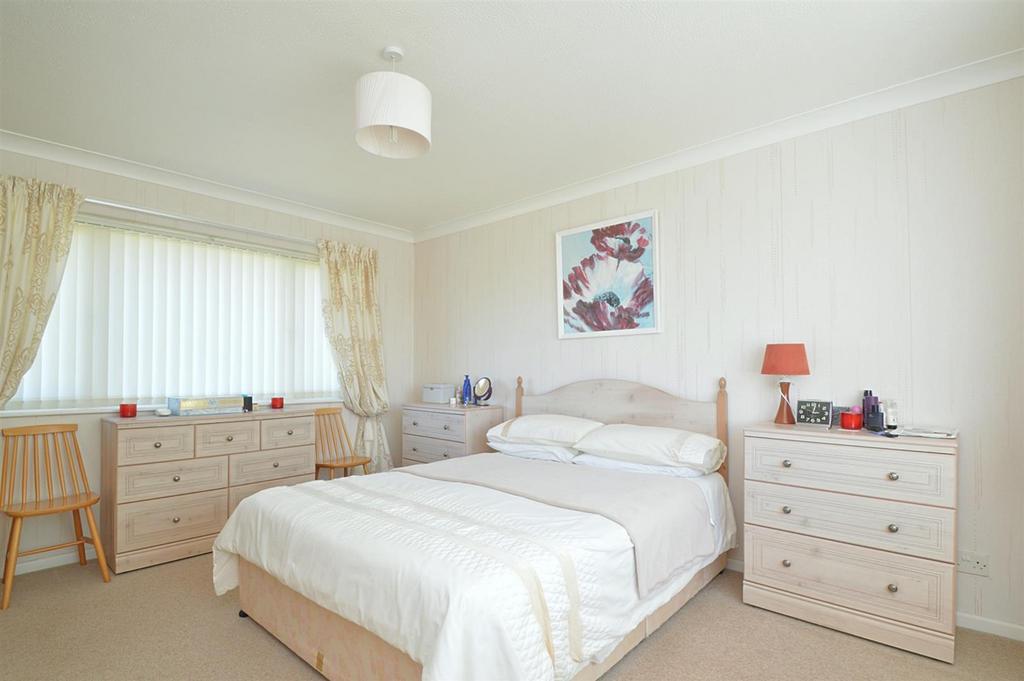 Resized Bed1a.jpg
