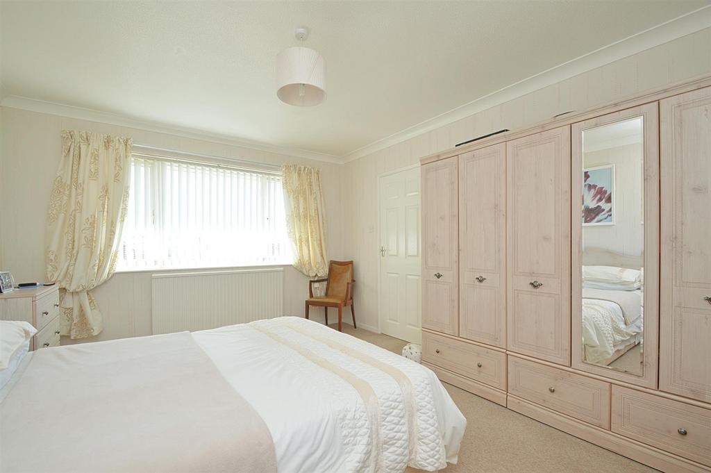 Resized Bed1b.jpg