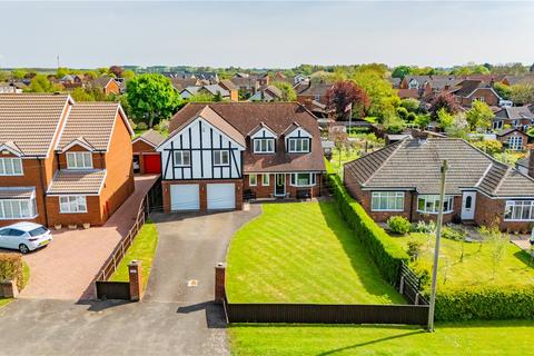 5 bedroom detached house for sale, Town Road, Tetney, Grimsby, Lincolnshire, DN36