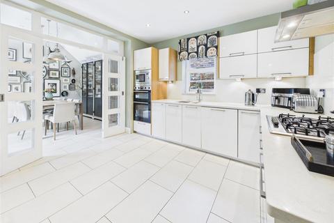 5 bedroom detached house for sale, Woodside Avenue, Hersham, Walton-On-Thames