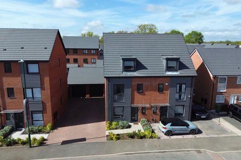 4 bedroom semi-detached house for sale, Light Hall Lane, Shirley
