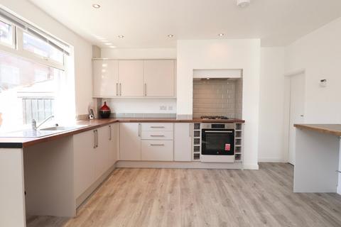 3 bedroom end of terrace house to rent, Aston Street, Leeds, West Yorkshire, LS13