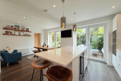 4 bedroom semi-detached house for sale, Lyndon Road, Solihull