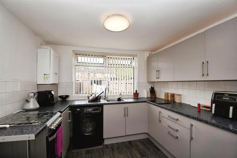 2 bedroom terraced house for sale, Moorhouse Road, Hull