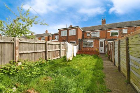 2 bedroom terraced house for sale, Moorhouse Road, Hull