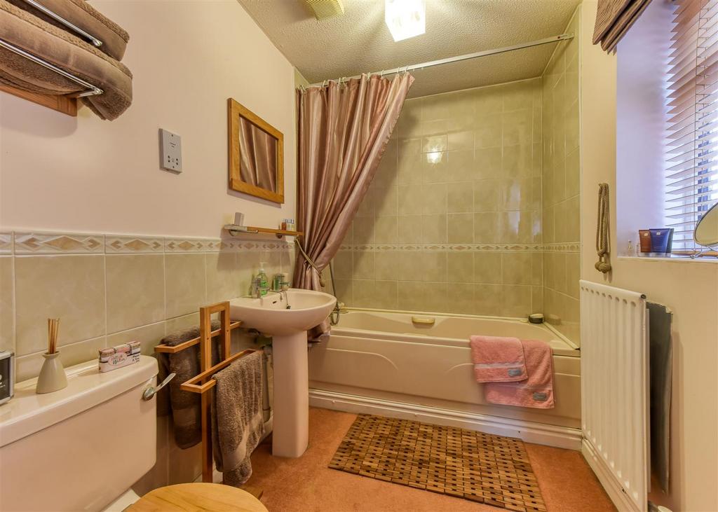 5 Bumblehole Meadows-Bathroom.jpg