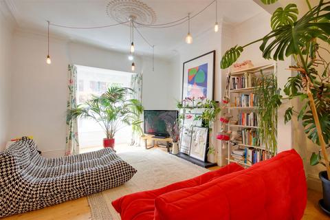 4 bedroom terraced house for sale, Ella Street, Hull