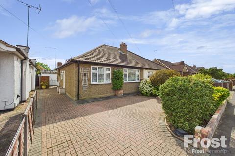 94 Station Crescent, Ashford, TW15 3HL