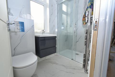 3 bedroom bungalow to rent, Wembley, HA0