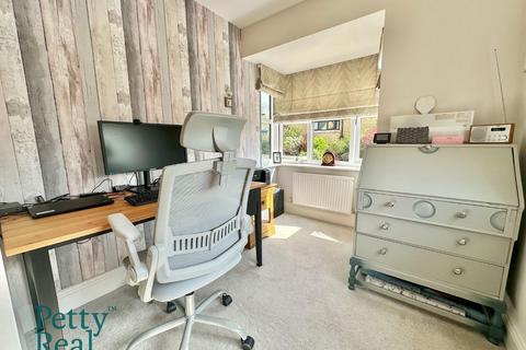 4 bedroom detached house for sale, Towler Drive, Colne