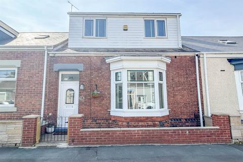 3 bedroom cottage for sale, Ripon Street, Roker