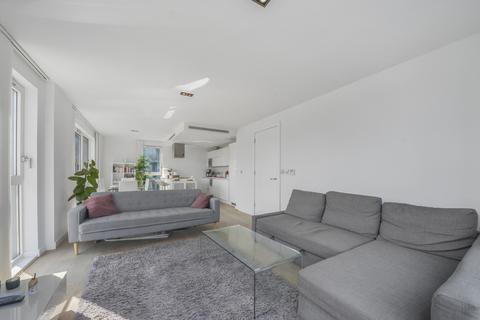 3 bedroom apartment for sale, Avantgarde Place London E1